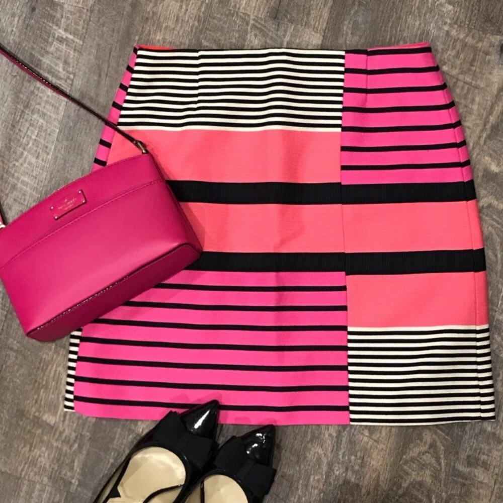 LOFT Pink Black White Coral Stripe Skirt Sz 4